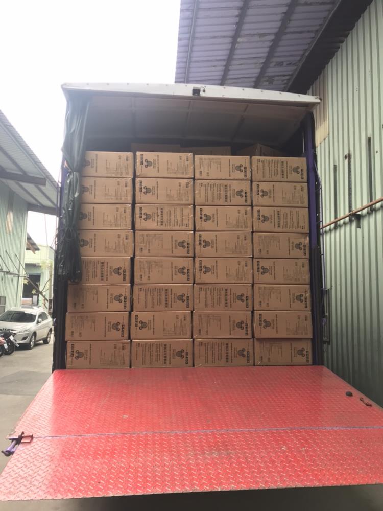 行李箱17噸手工上下貨